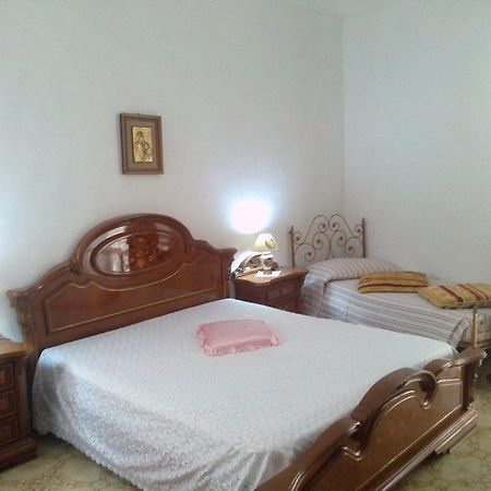 Casa Leone Villa Noto Ruang foto